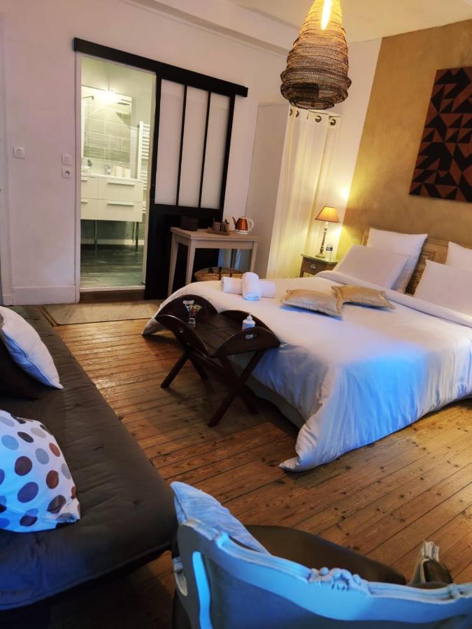 Chambre D'Hotes "Le Village" Villenouvelle Exterior foto